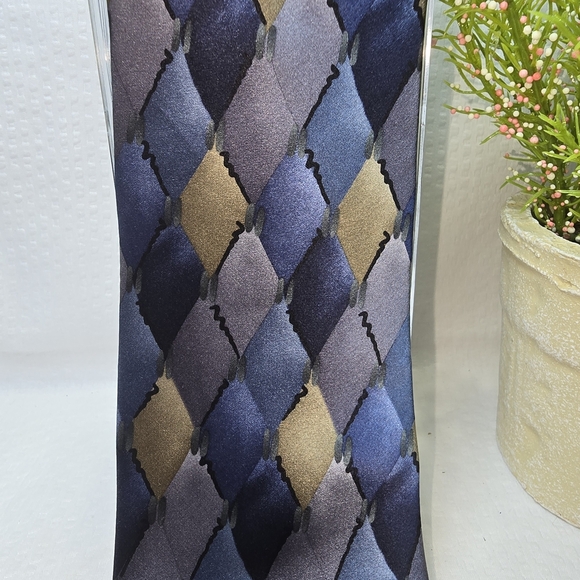 Cocktail Colors Blue and Gold Geometric Silk Tie - Picture 2 of 6